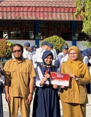 JUARA 3 PUTRI KELAS G PRA REMAJA DALAM KEJUARAAN PENCAK SILAT PELAJAR